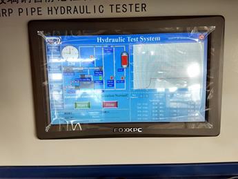 出口科威特玻璃鋼管水壓試驗機調(diào)試出貨圖片5